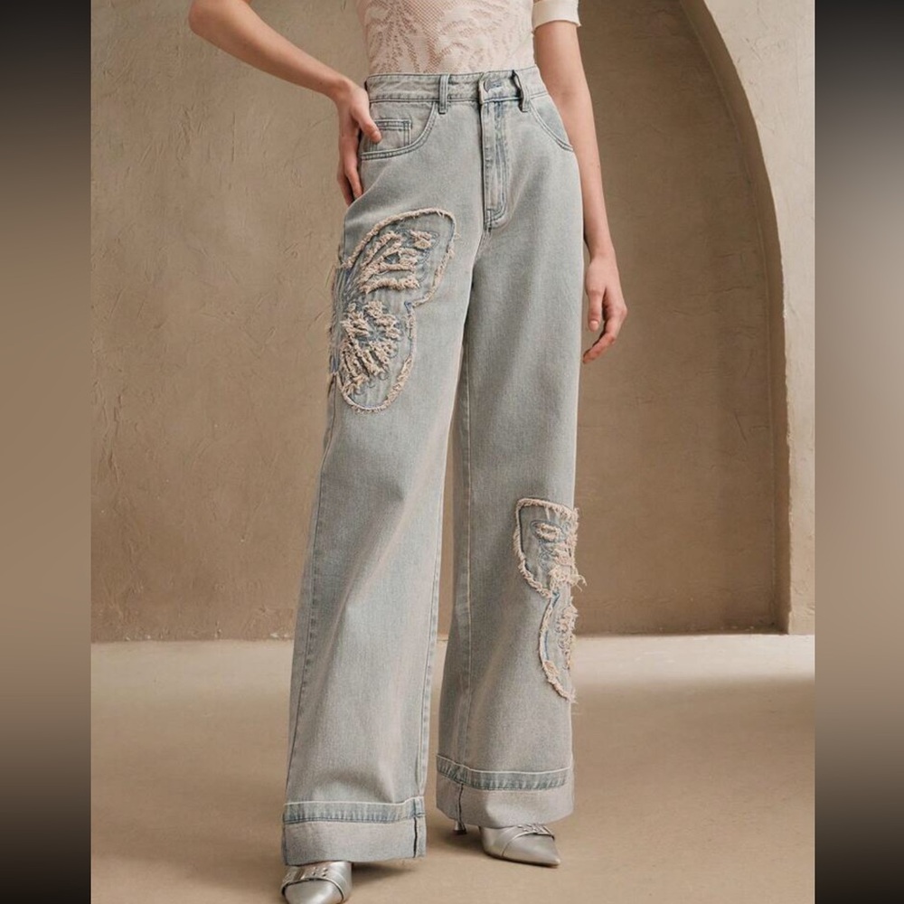 Butterfly patchwork jeans distressed Women's Embroidered Blue Jeans